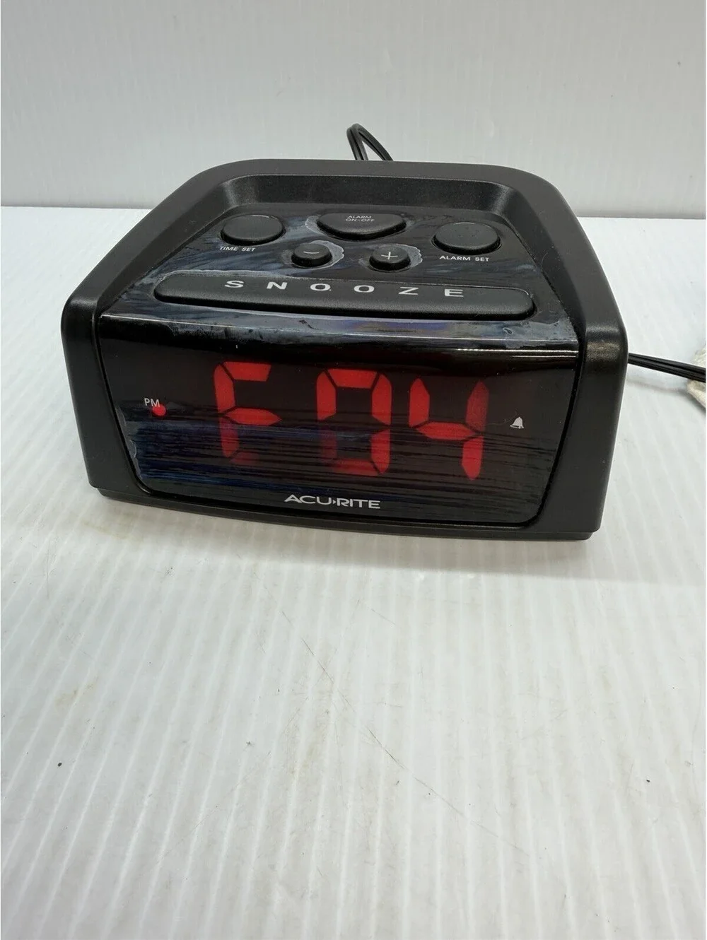 Acu-Rite 13019 Intertek Time Alarm Clock With Adjustable Volume And Brightness